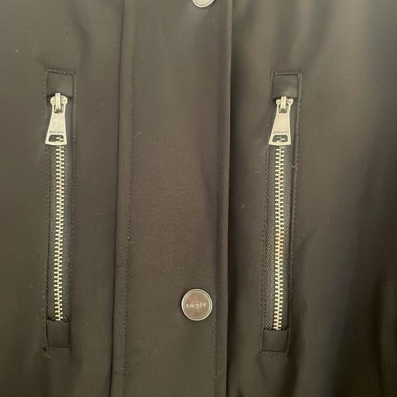 NWT 🔥 DKNY Water Resistant Rain/Snow Jacket ❄️🌨️ - Picture 4 of 8